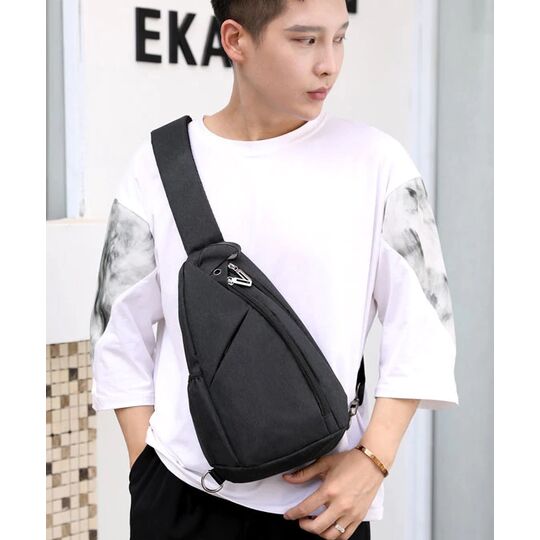 Мужская сумка слинг DINGXINYIZU черная П1047 Мужская сумка слинг DINGXINYIZU черная П1047