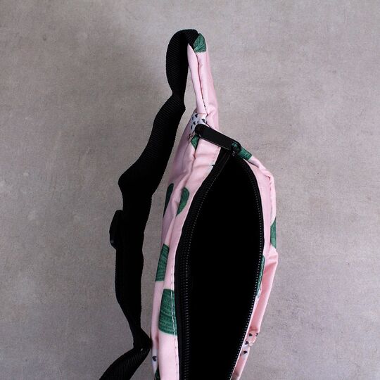 Сумка поясная, бананка, розовая П1419