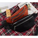 Жіноча сумка, банан DAUNAVIA, чорна П1557