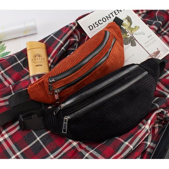 Жіноча сумка, банан DAUNAVIA, чорна П1557