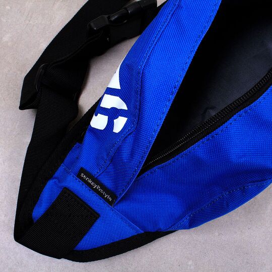 Сумка на пояс, бананка