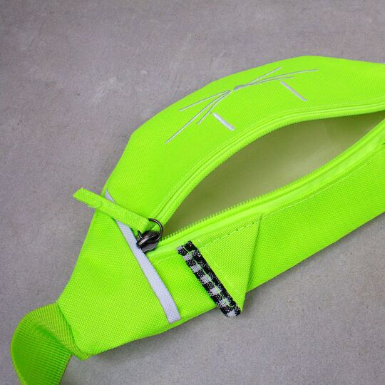 Дитяча сумка банан, зелена П2559