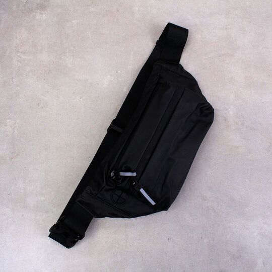 Сумка на пояс, бананка