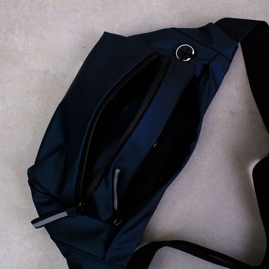 Сумка на пояс, бананка