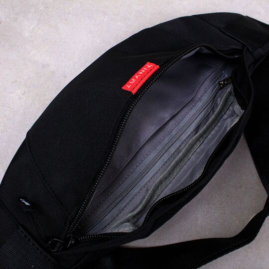 Сумка на пояс, бананка