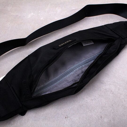 Сумка на пояс, бананка