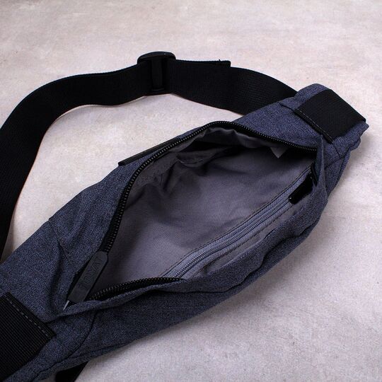 Сумка на пояс, бананка