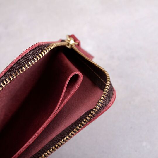 Кошелек на молнии из кожи, красный П3006