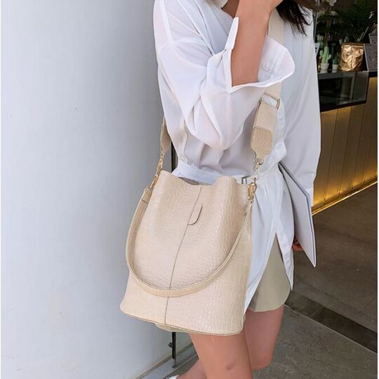 Женская сумка на плечо, бежевая П3126