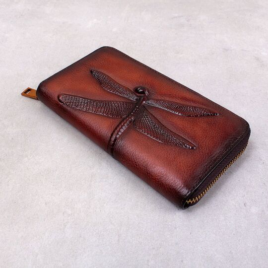 Женский кошелек из кожи "Стрекоза", коричневый П3975